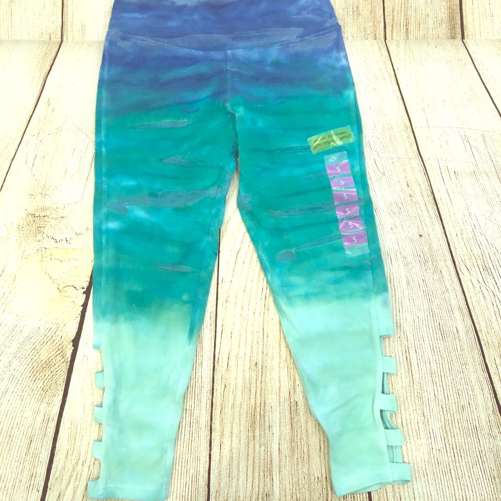 Earth Yoga Organic Capri Yoga Pants